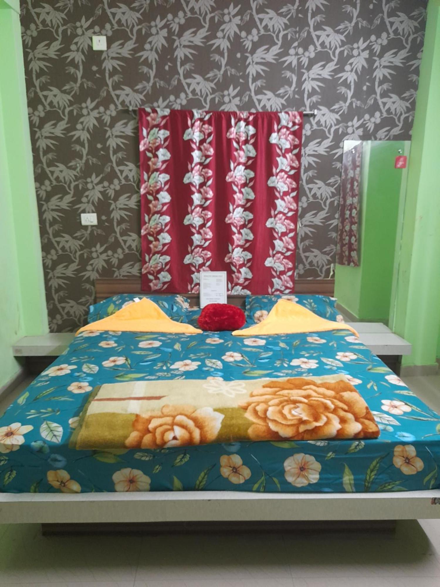 Hotel Tirupati Puri Εξωτερικό φωτογραφία